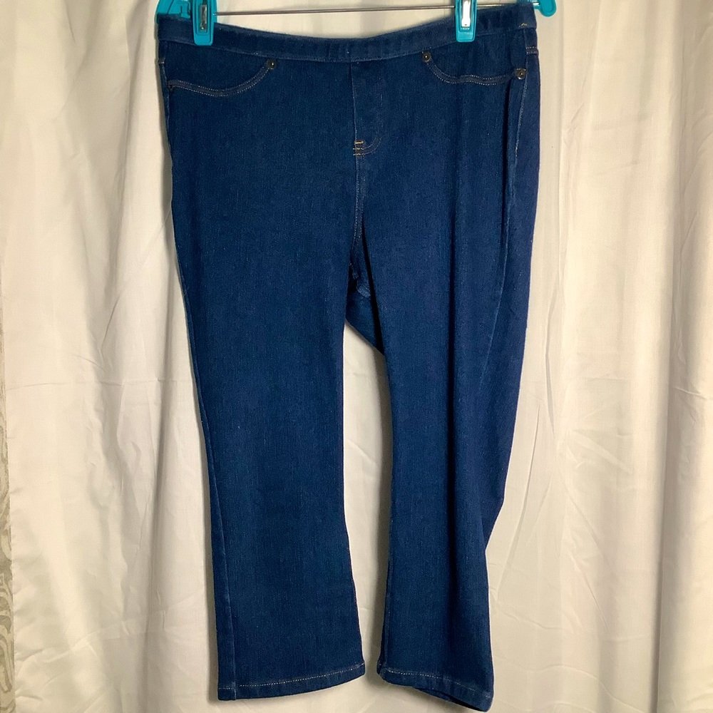 Womens’ Denim Capri  (Medium)